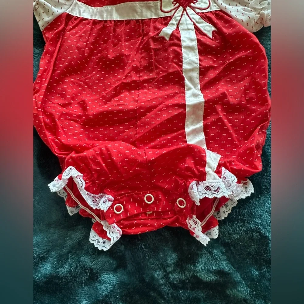 VINTAGE♥️ Red and White Baby Romper GIRL 🎀